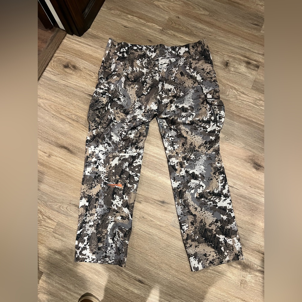 Men's Sitka ESW Pant Elevated ll 42 - Picture 2 of 3
